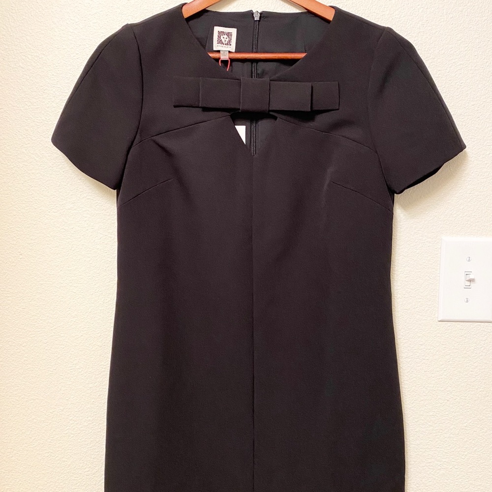 Anne Klein Bow-Trim Keyhole Shift Dress - Picture 5 of 9